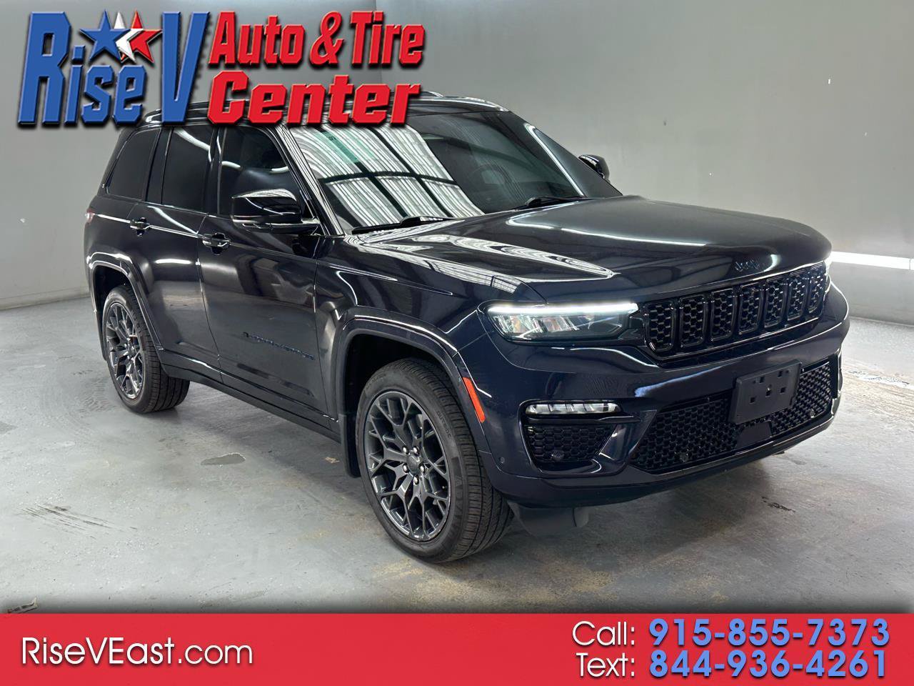 Used 2023 Jeep Grand Cherokee Summit AWD/4WD image 1