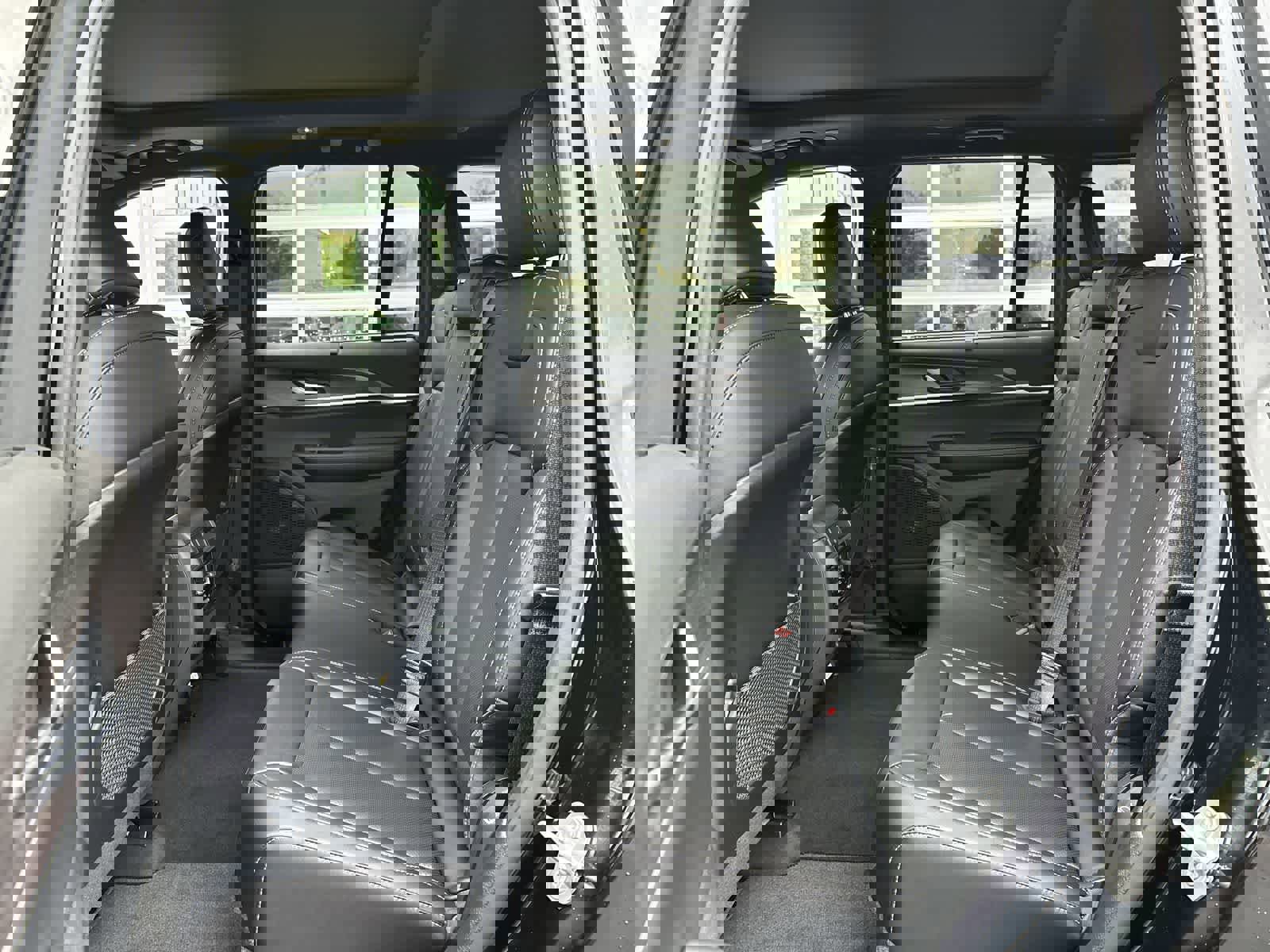 New 2025 Jeep Grand Cherokee Limited w/ Luxury Tech Group II image 6