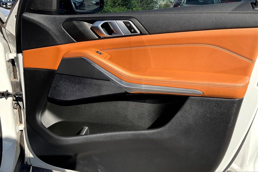 Used 2022 BMW X5 xDrive40i w/ Premium Package image 24