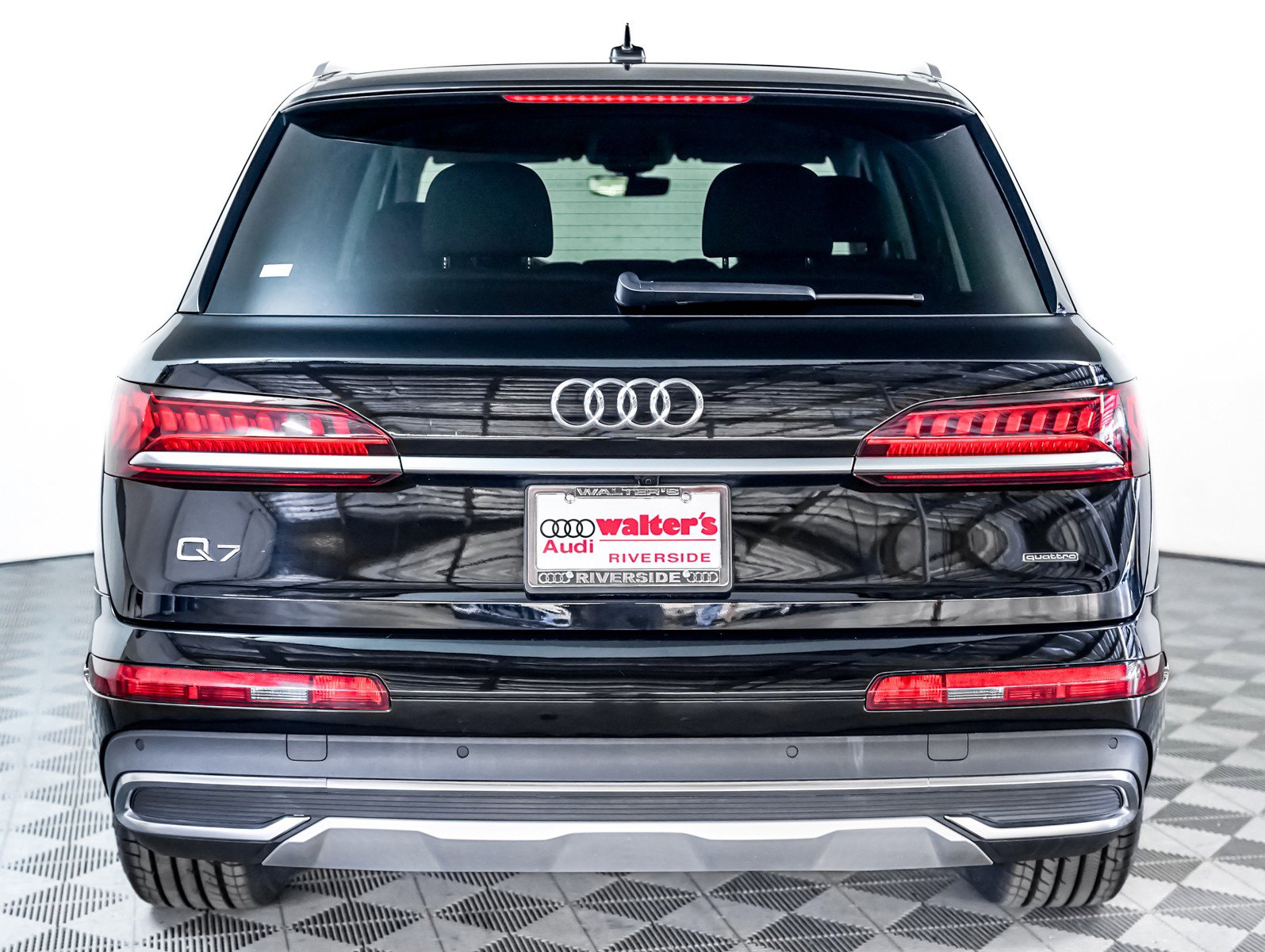 Used 2023 Audi Q7 2.0T Premium w/ Convenience Package image 11