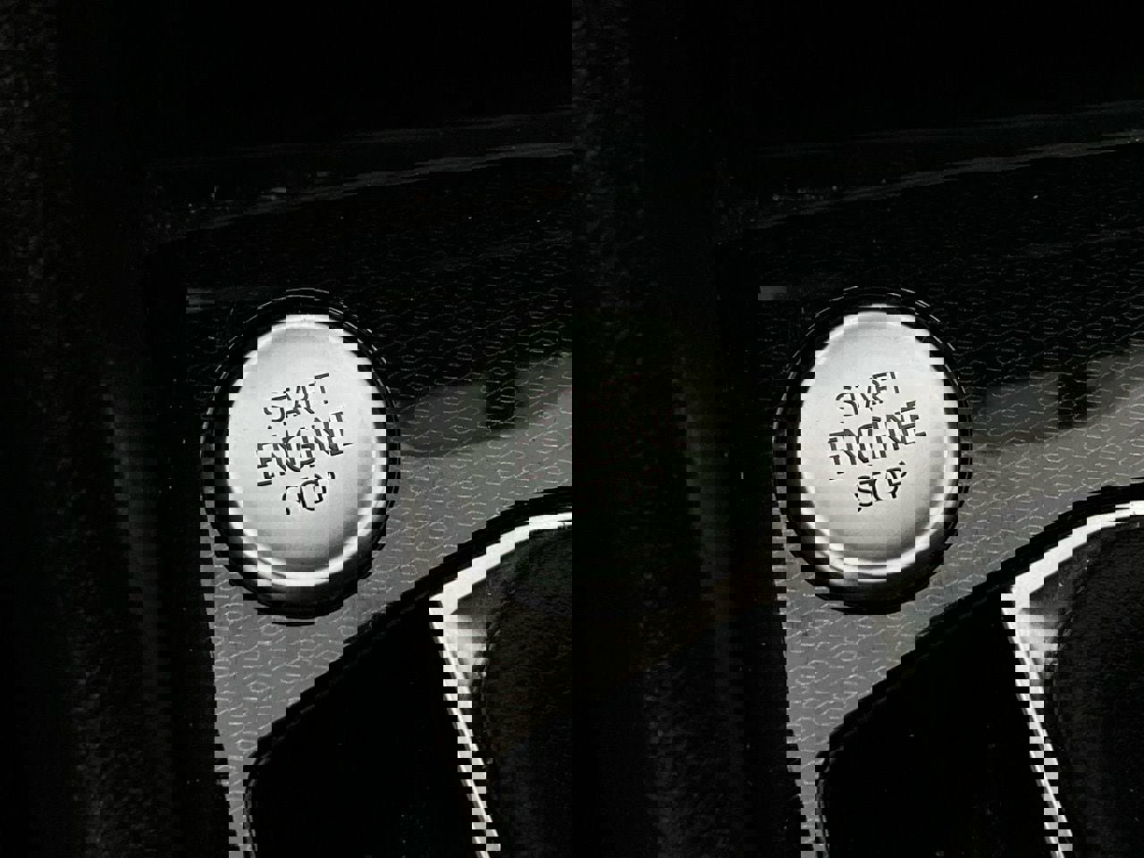 Used 2025 Volkswagen Taos SE image 25