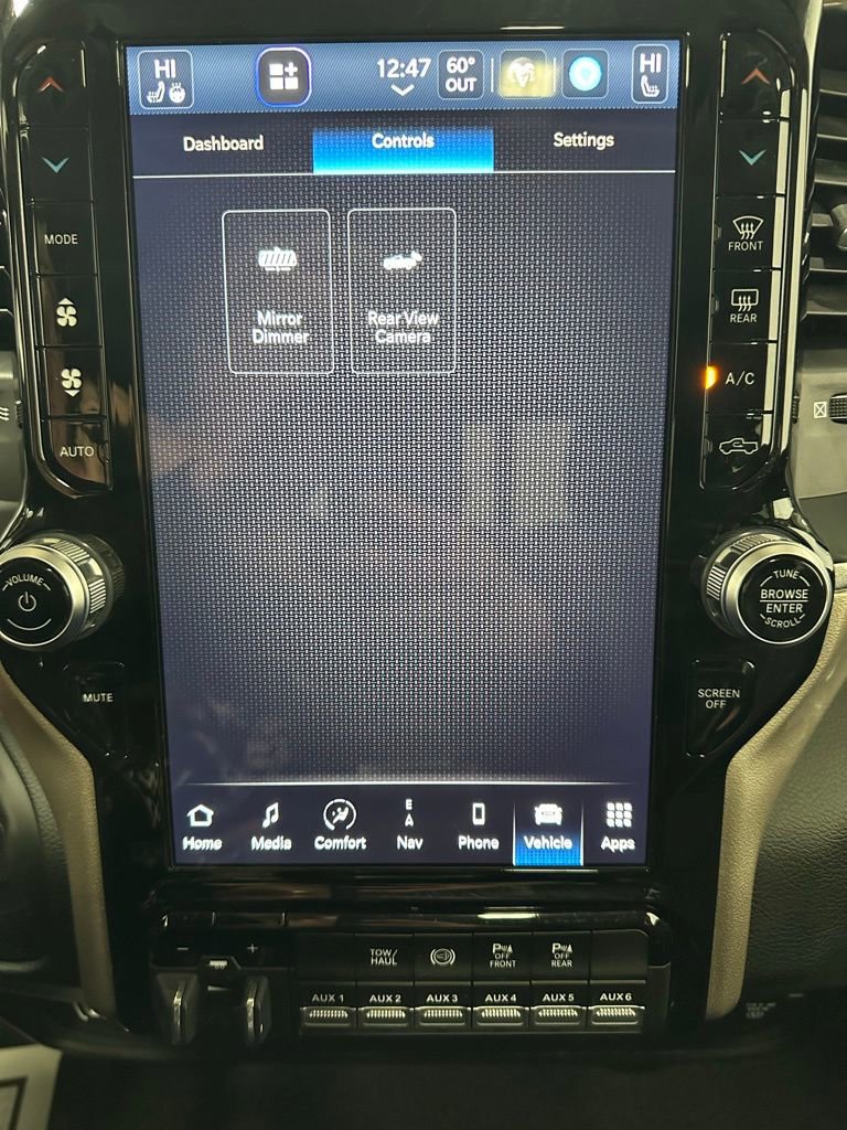 Used 2024 RAM 3500 Laramie image 32