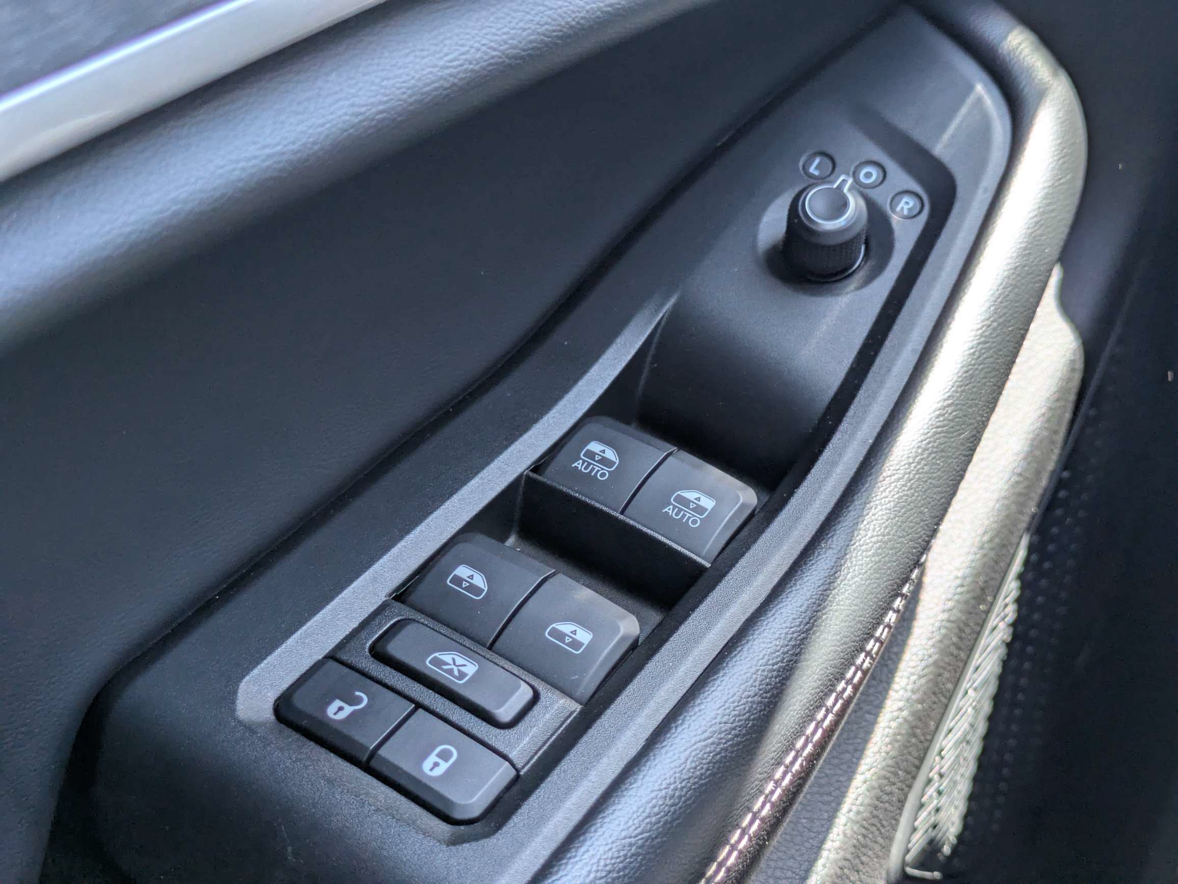 Used 2021 Jeep Grand Cherokee L Limited RWD image 28