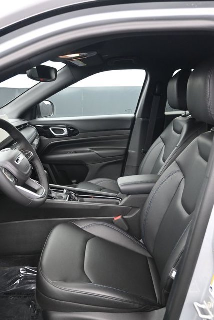 New 2026 Jeep Compass Limited AWD/4WD image 10