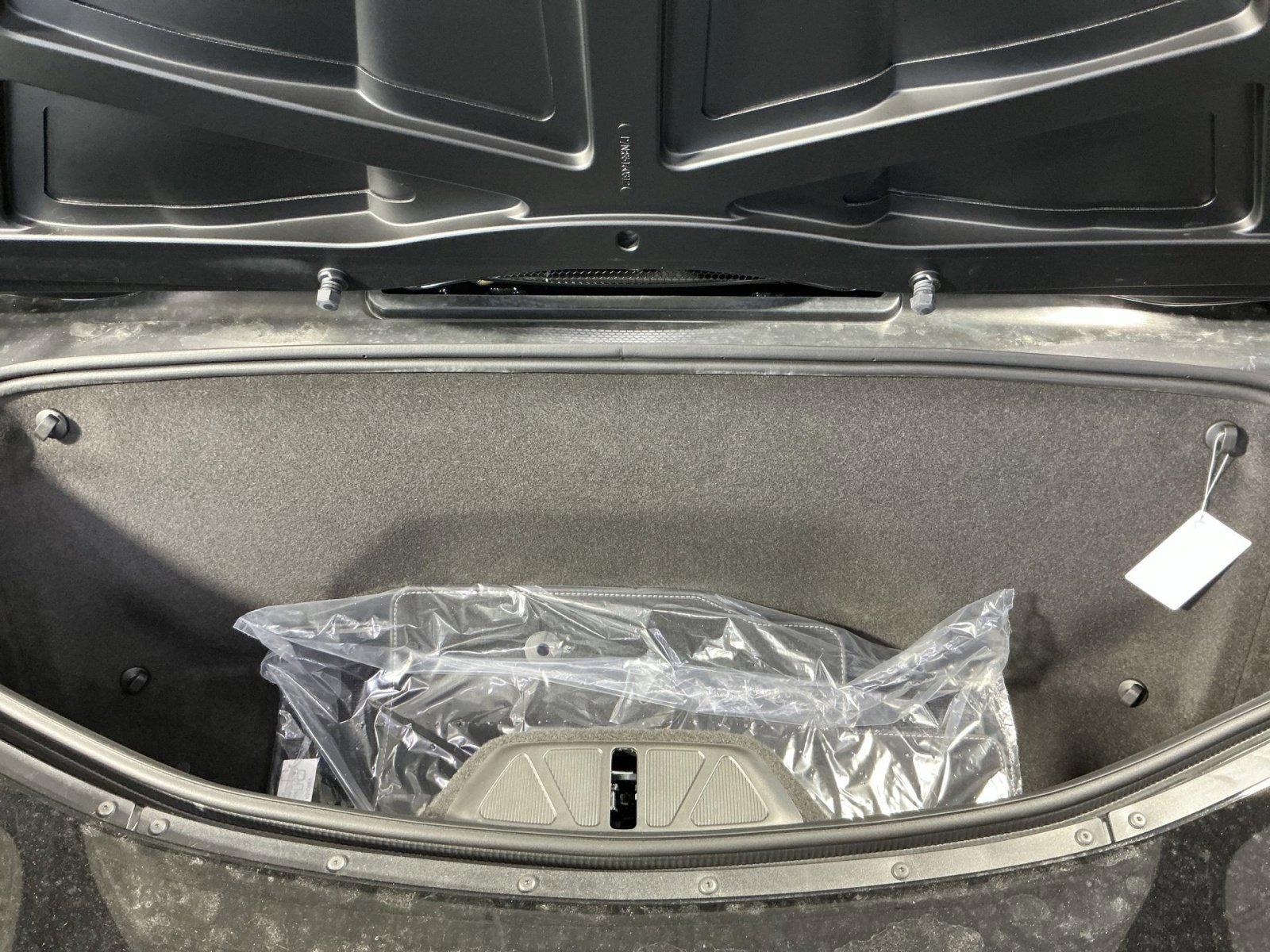 New 2025 Chevrolet Corvette E-Ray image 31