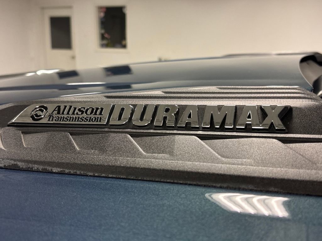 Used 2024 Chevrolet Silverado 2500 High Country w/ High Country Premium Package image 14