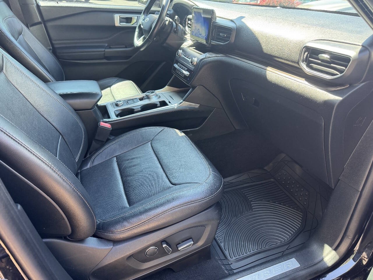 Used 2020 Ford Explorer Limited AWD/4WD image 14