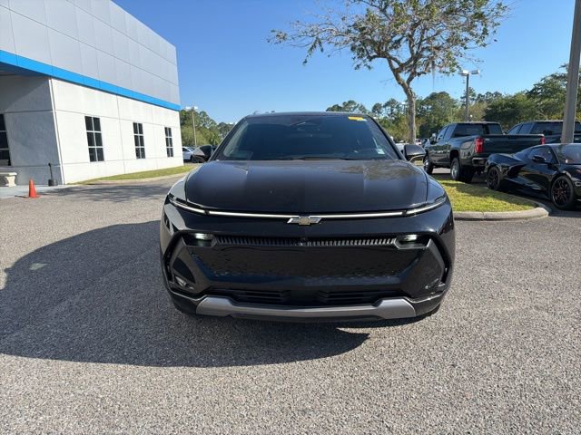 Used 2025 Chevrolet Equinox EV LT w/ Convenience Package FWD image 2