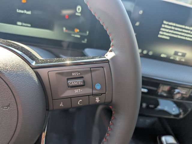 New 2026 Nissan Kicks SR w/ Cold Weather Package FWD image 19