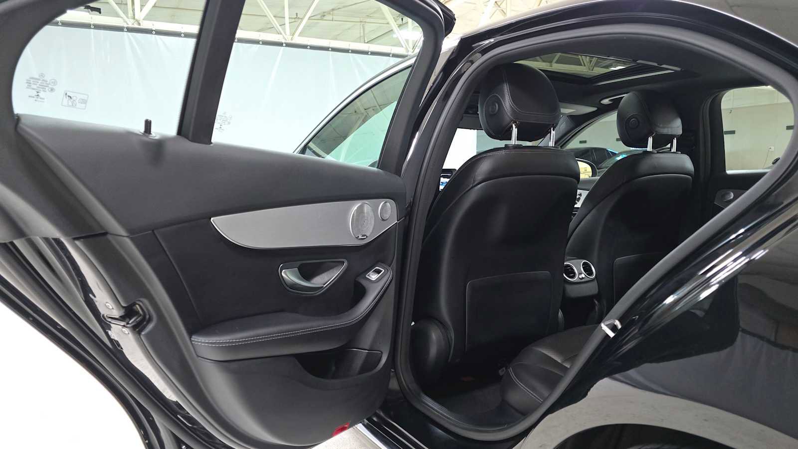 Used 2018 Mercedes-Benz C 300 Sedan image 15