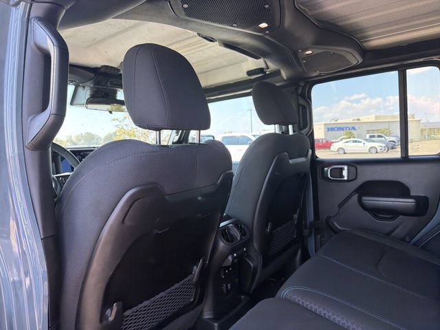 Used 2024 Jeep Wrangler Unlimited Rubicon 4xe AWD/4WD image 15