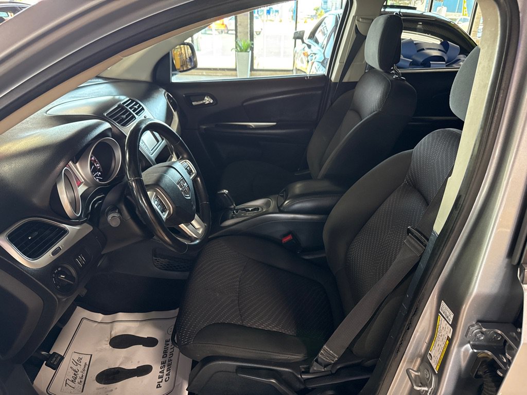 Used 2018 Dodge Journey SE w/ Popular Equipment Group FWD image 11