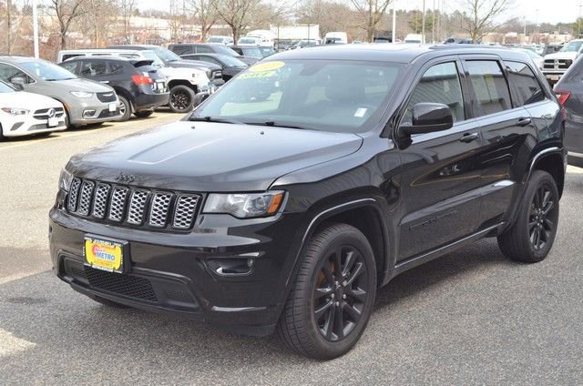 Used 2020 Jeep Grand Cherokee Altitude image 4
