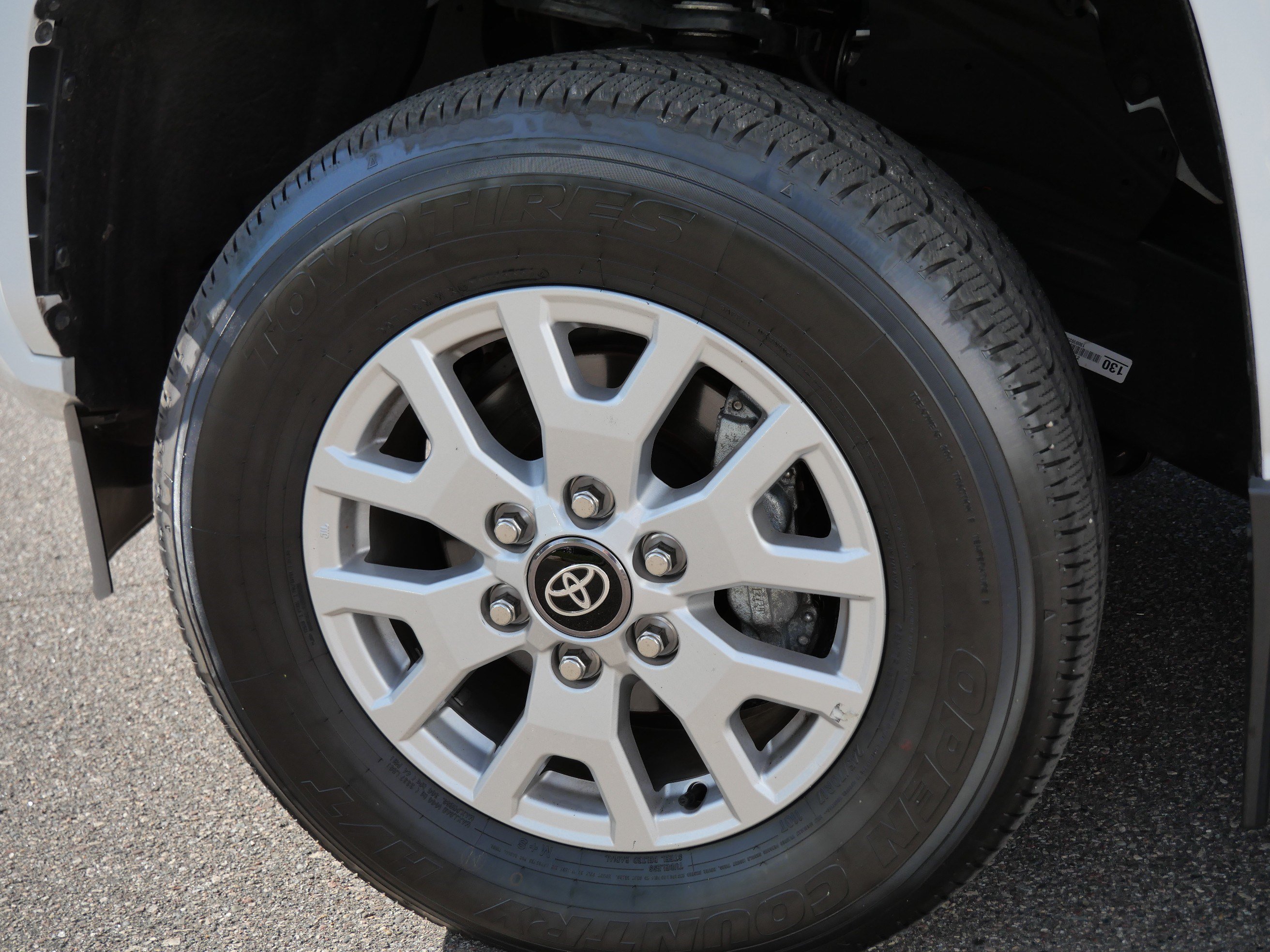 Certified 2024 Toyota Tacoma SR5 AWD/4WD image 16