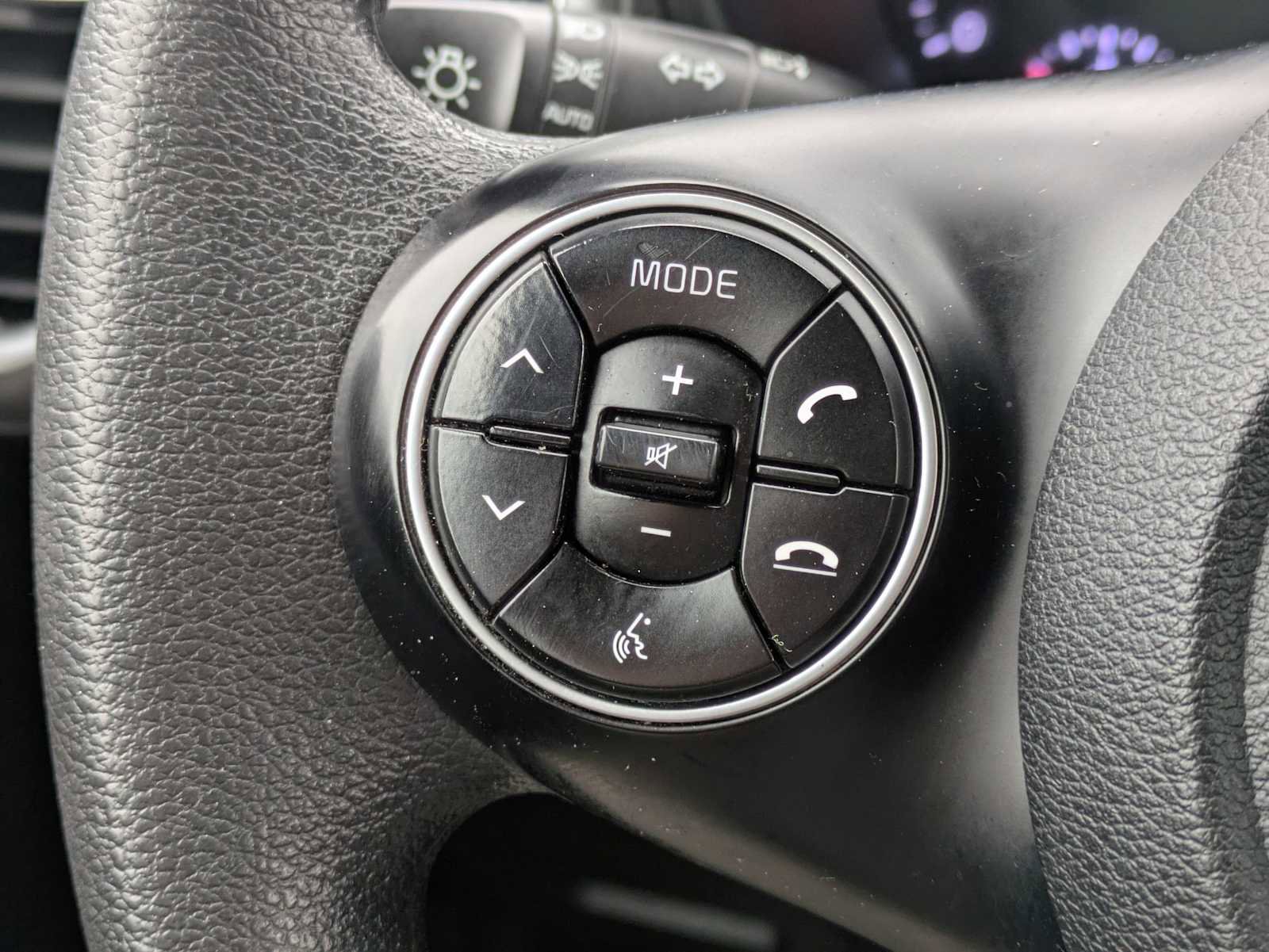 Used 2021 Kia Soul S image 24