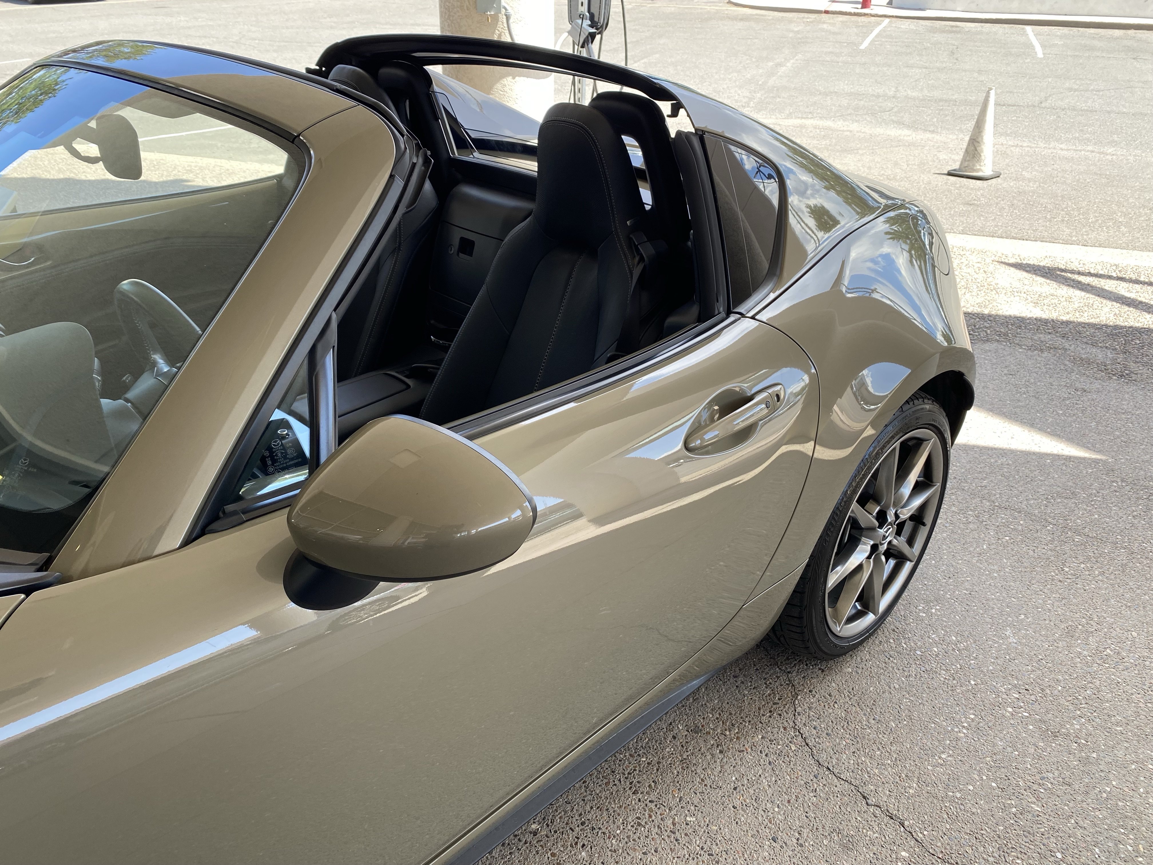 Used 2023 MAZDA MX-5 Miata Grand Touring RWD image 12