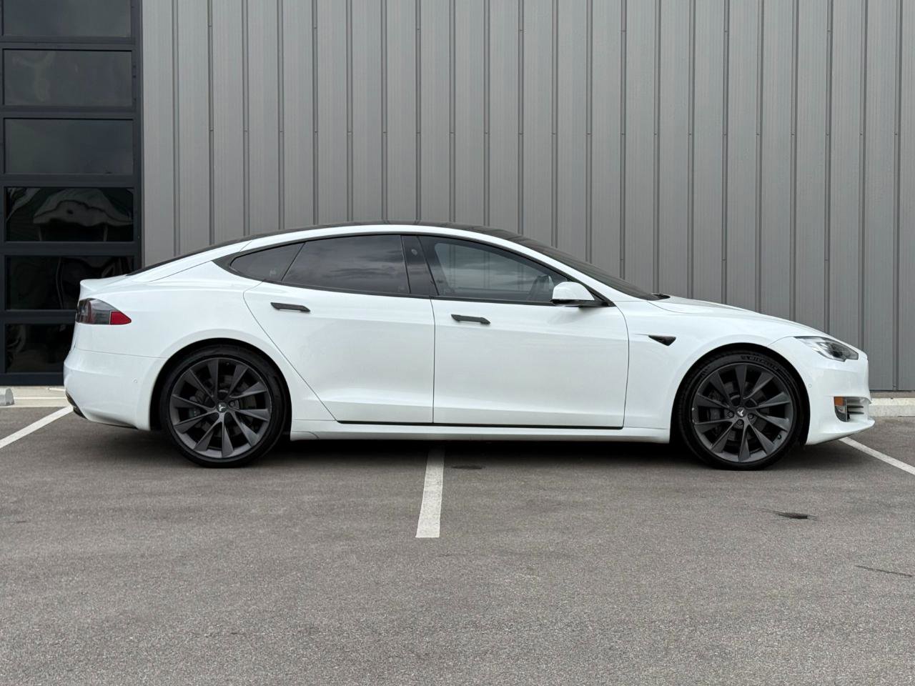 Used 2018 Tesla Model S 75D image 4
