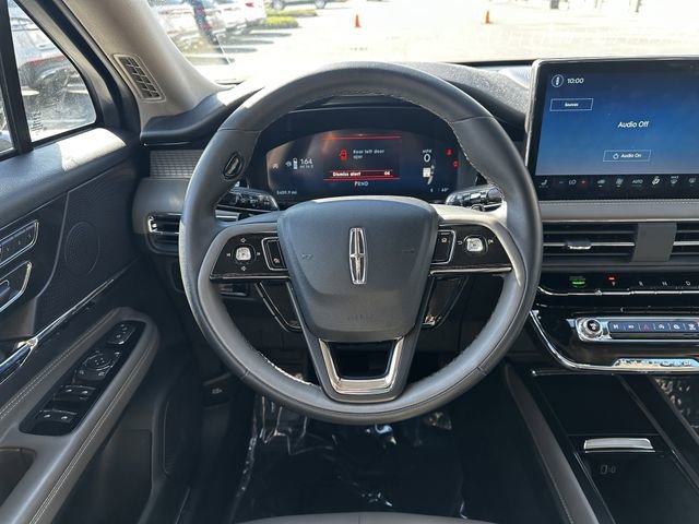 Certified 2025 Lincoln Corsair AWD image 14