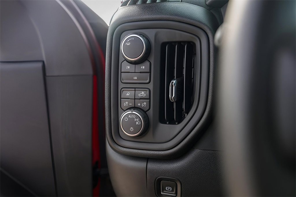 Certified 2024 Chevrolet Silverado 2500 Custom w/ Custom Value Package image 17