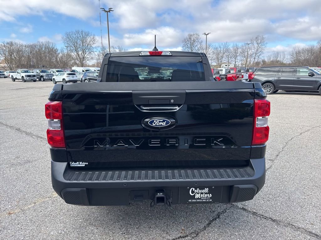 New 2026 Ford Maverick XLT w/ XLT Luxury Package image 3