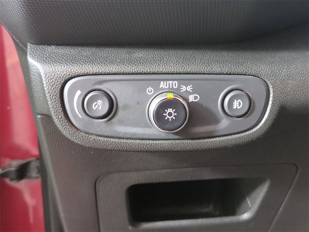 Certified 2021 Chevrolet TrailBlazer RS w/ Sun and Liftgate Package image 18