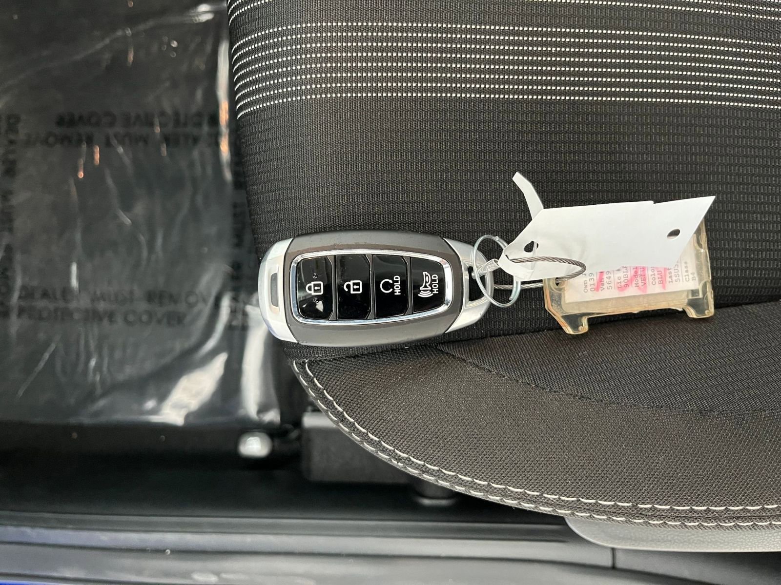 Used 2025 Hyundai Venue SEL image 21