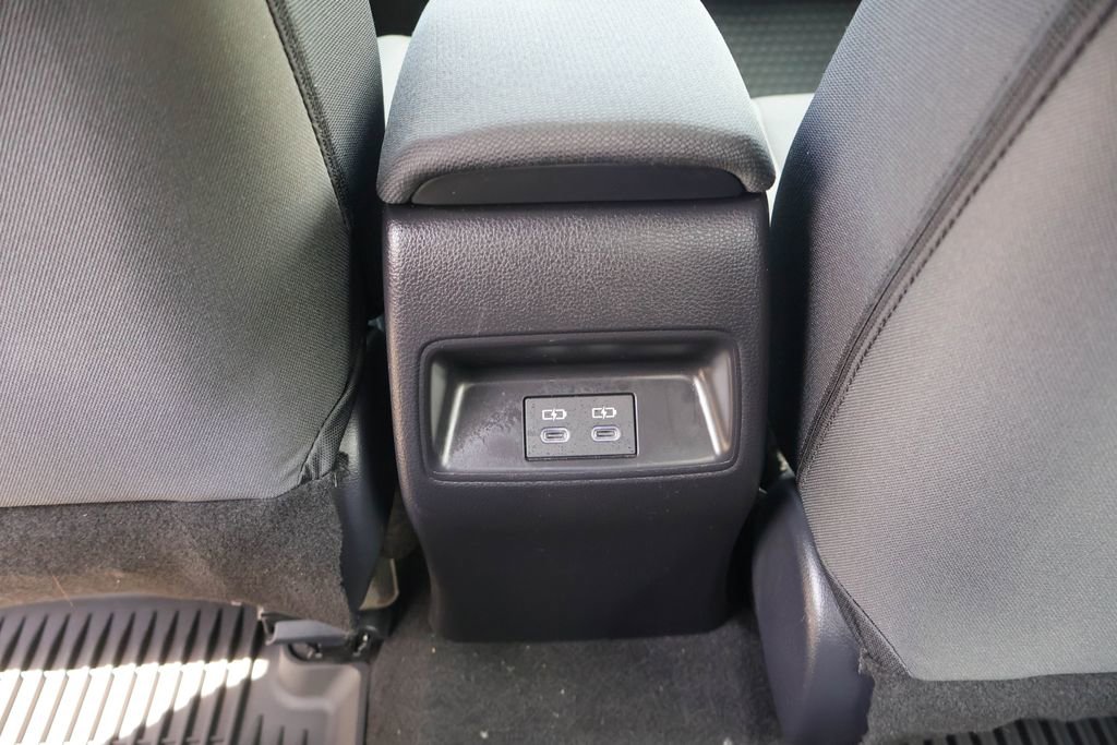 Used 2026 Toyota Corolla SE w/ SE Package FWD image 19