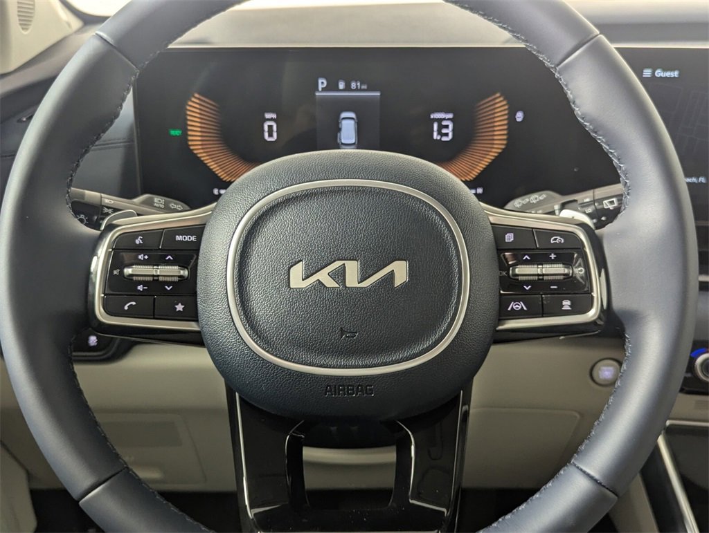New 2025 Kia Carnival EX image 17