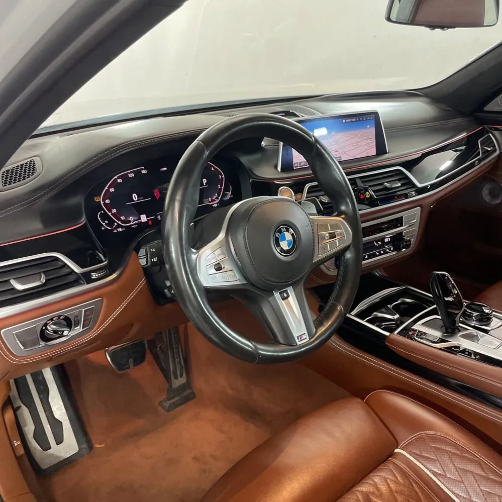 Used 2020 BMW 750i xDrive w/ Autobahn Package AWD/4WD image 7