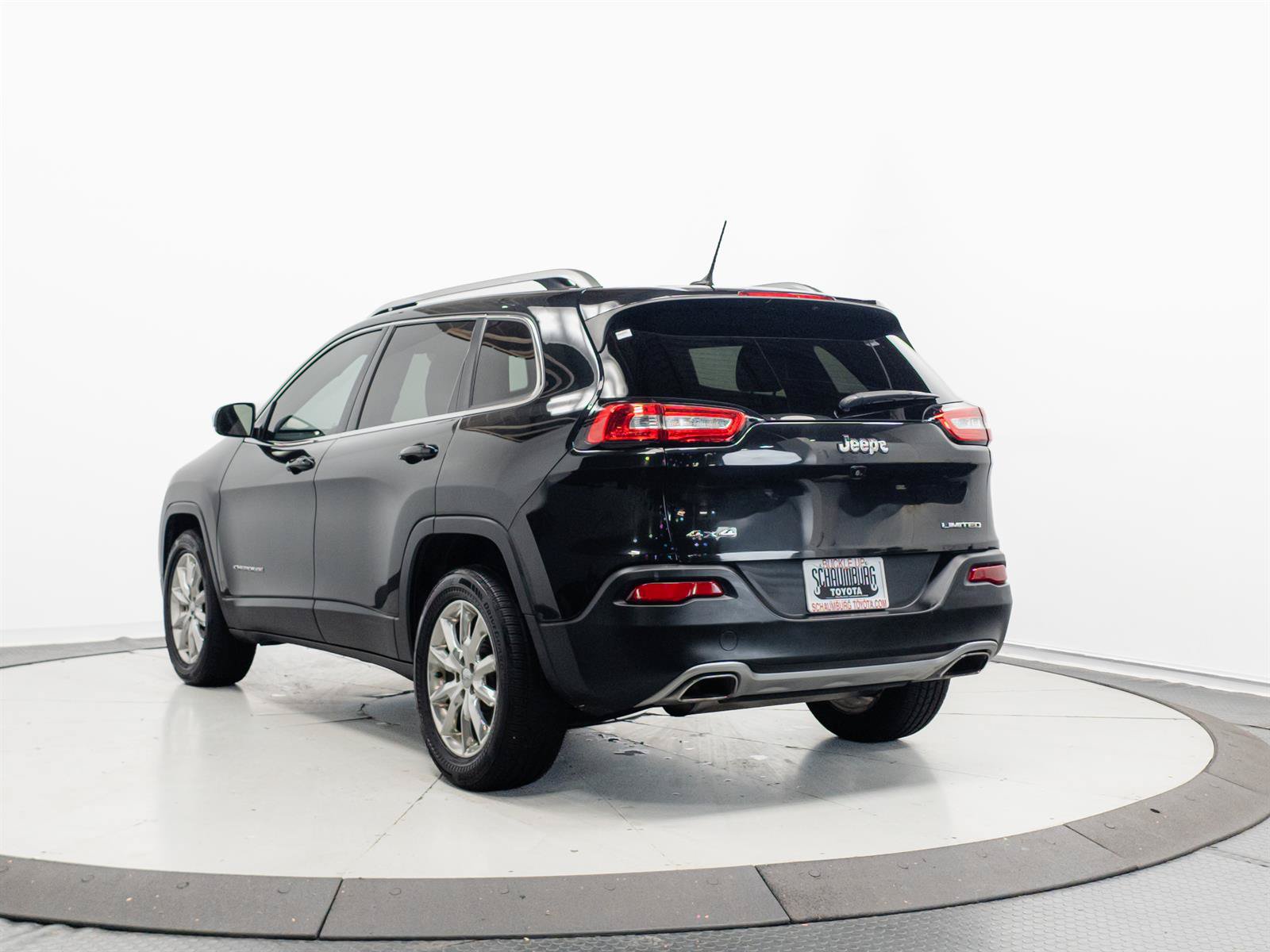 Used 2015 Jeep Cherokee Limited AWD/4WD image 10