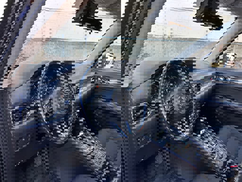 Used 2020 MAZDA CX-5 Sport image 2