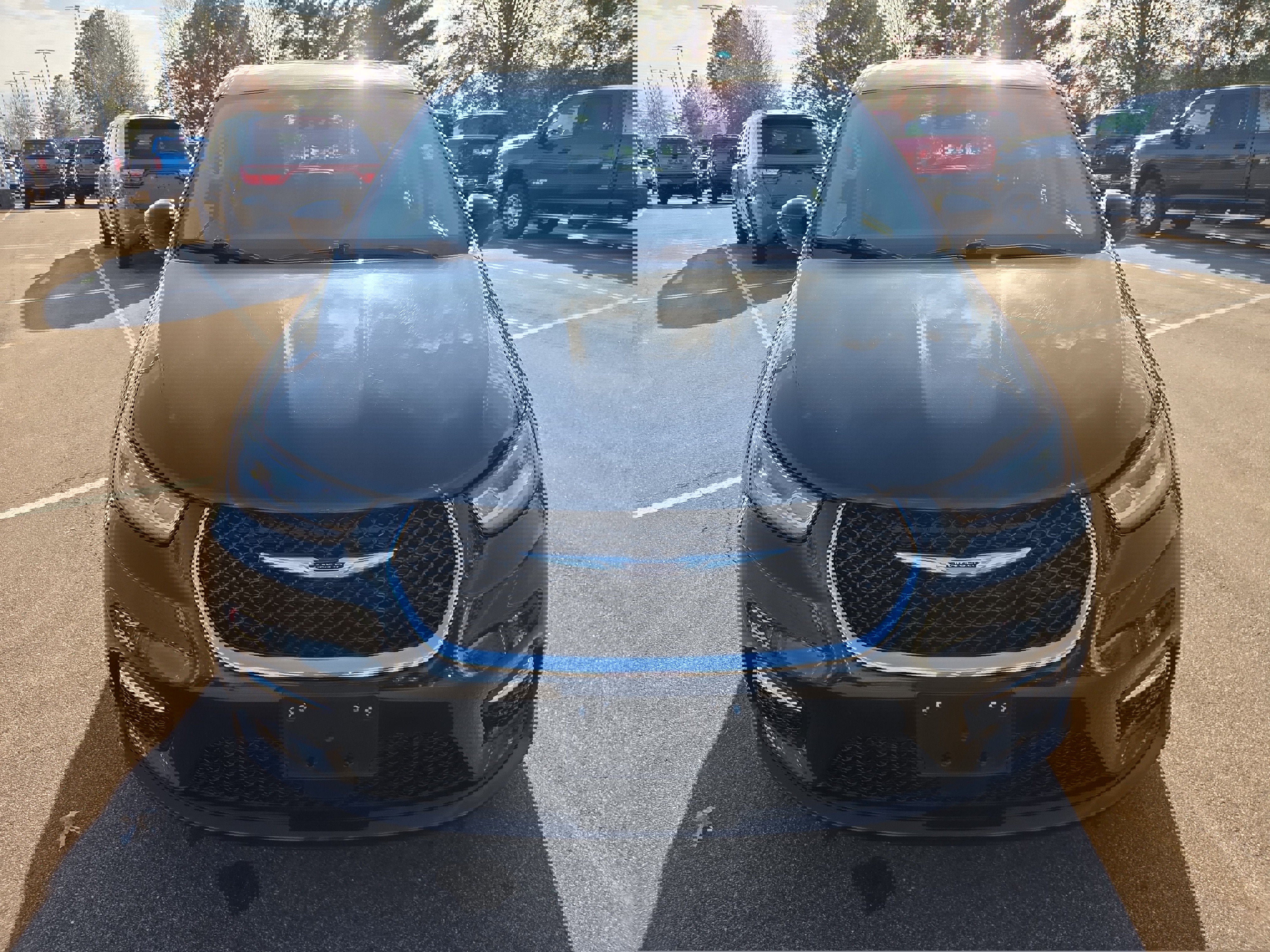 Certified 2023 Chrysler Pacifica Touring-L image 8