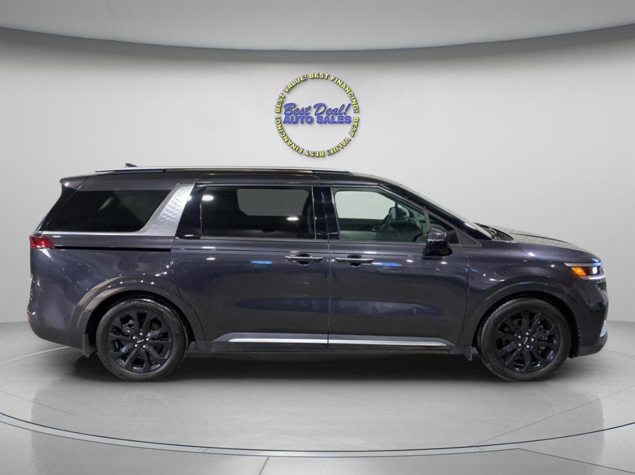 Used 2022 Kia Carnival SX Prestige image 6