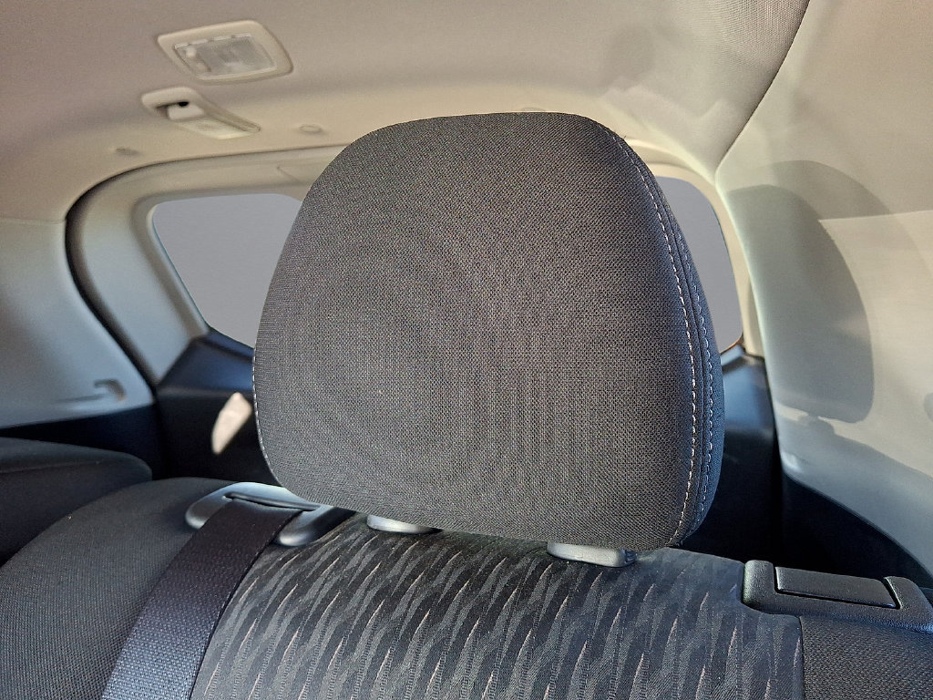 Used 2020 Nissan Rogue S w/ Special Edition Package FWD image 27