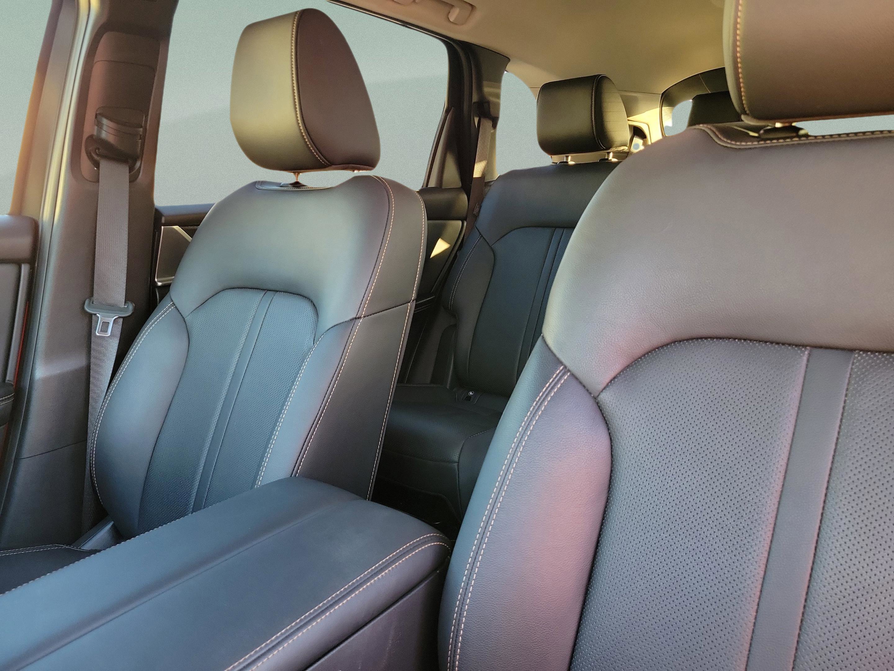 Used 2024 MAZDA CX-90 3.3 Turbo w/ Preferred Package image 16