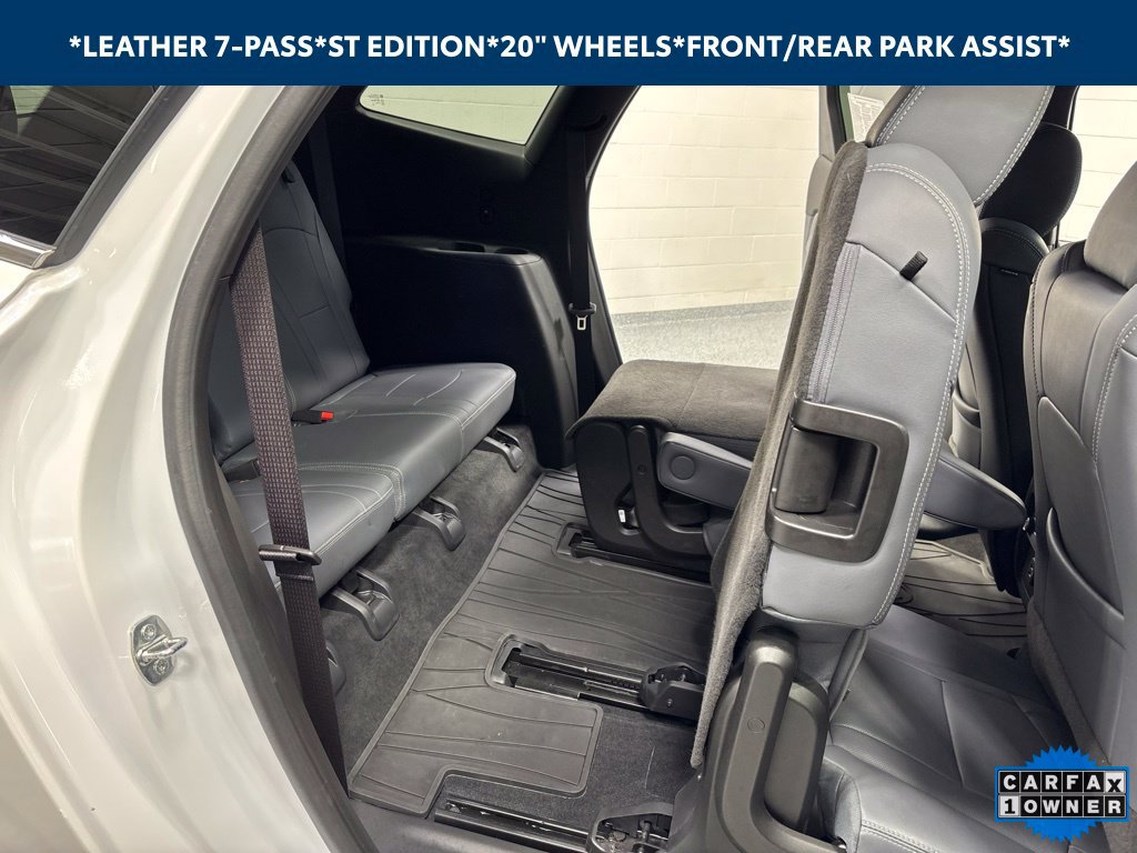 Used 2023 Buick Enclave Essence w/ Sport Touring Edition AWD/4WD image 38