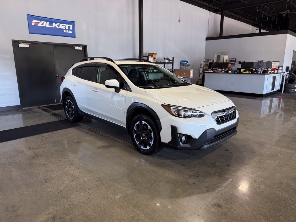 Used 2021 Subaru Crosstrek 2.0i Premium w/ Moonroof Package AWD/4WD image 3