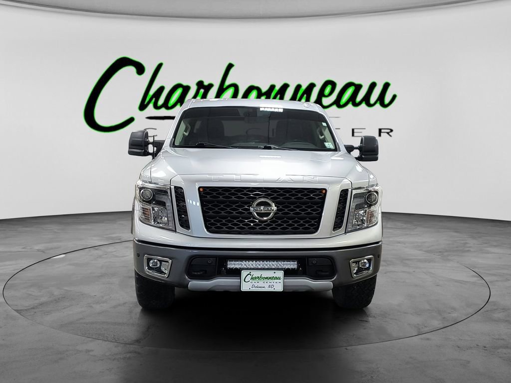 Used 2019 Nissan Titan PRO-4X w/ Pro-4x Convenience Package image 8