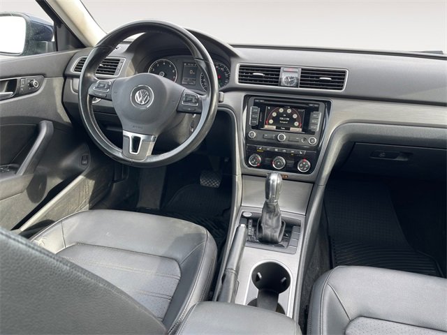 Used 2015 Volkswagen Passat 1.8T SE image 10