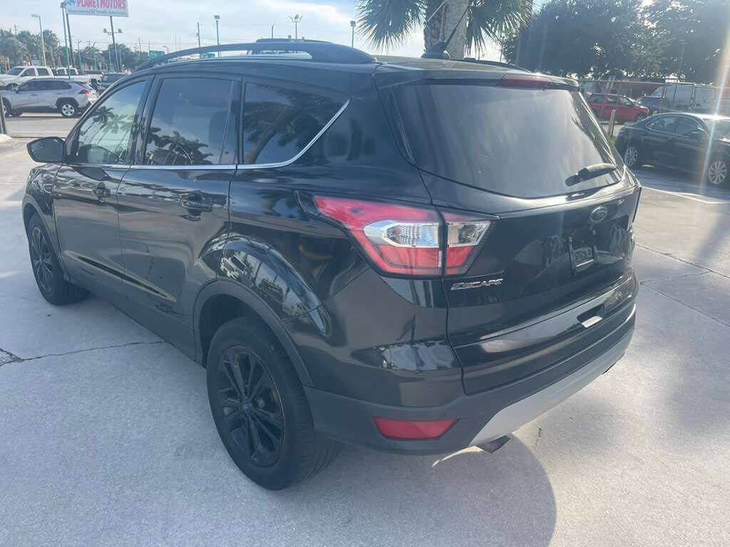 Used 2018 Ford Escape SEL image 7