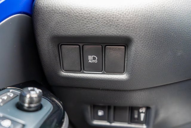 Used 2022 Toyota C-HR FWD image 26
