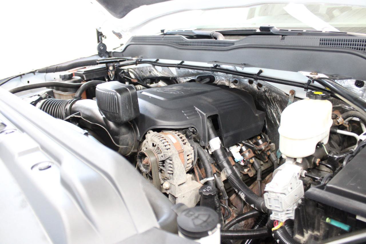 Used 2015 Chevrolet Silverado 2500 LT w/ LT Convenience Package image 19