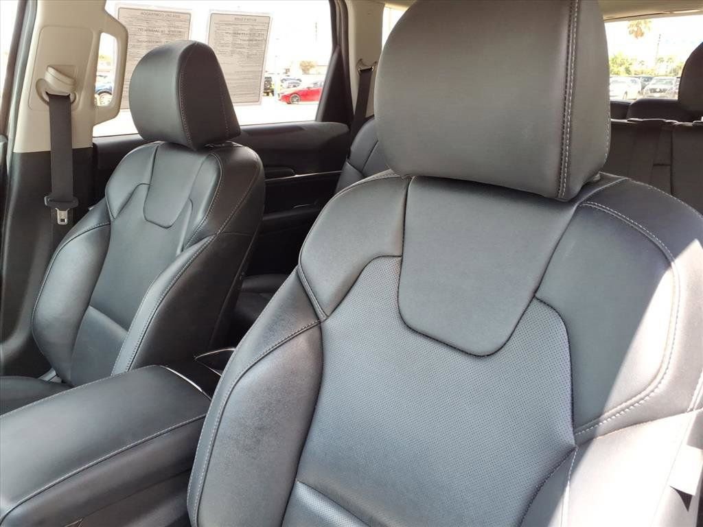 Used 2024 Kia Telluride LX FWD image 13