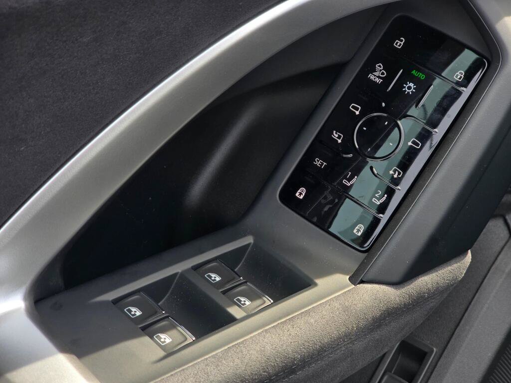New 2026 Audi SQ5 Premium Plus AWD/4WD image 34