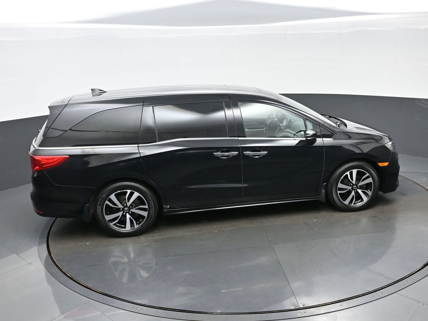 Used 2019 Honda Odyssey Elite image 40