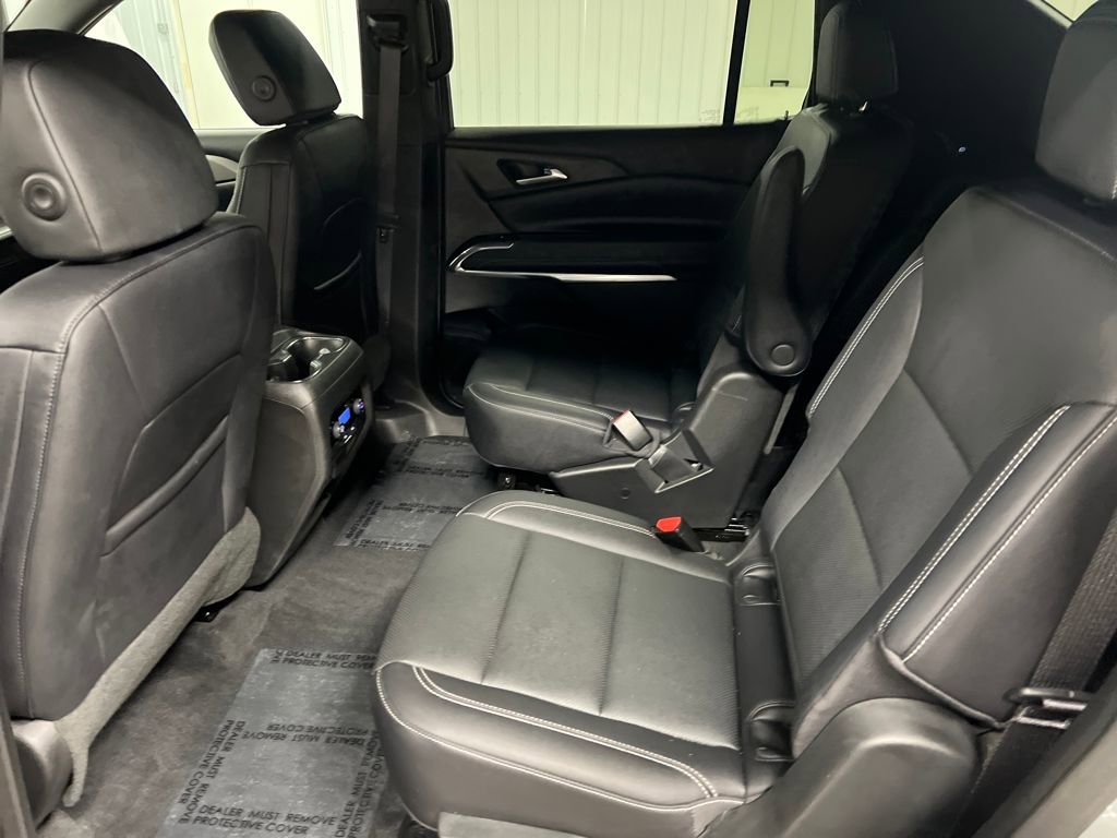 Certified 2024 Chevrolet Traverse LT w/ Midnight/Sport Edition image 14