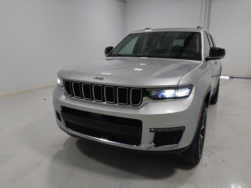 Used 2023 Jeep Grand Cherokee L Limited AWD/4WD image 15