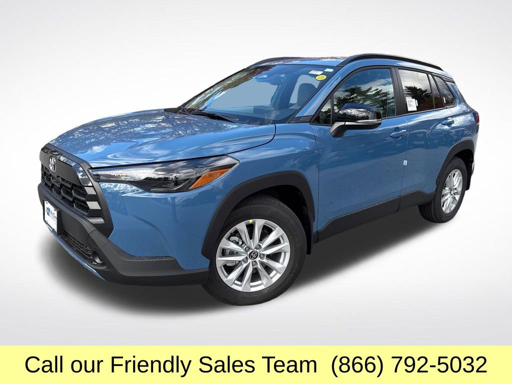 New 2026 Toyota Corolla Cross LE w/ Moonroof Package