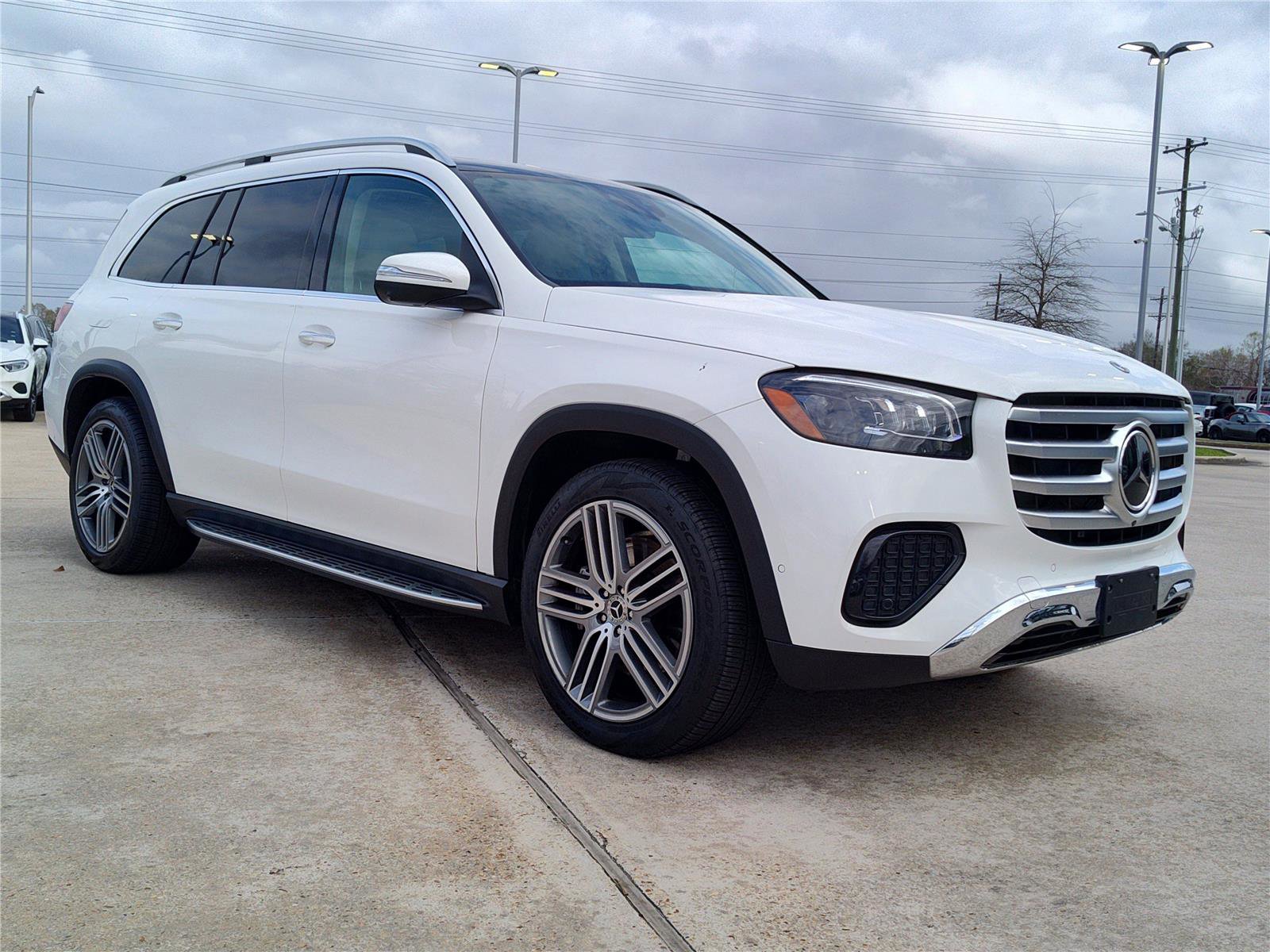Certified 2025 Mercedes-Benz GLS 450 4MATIC image 11
