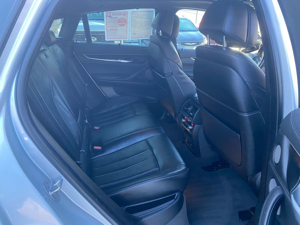 Used 2018 BMW X6 xDrive50i image 27